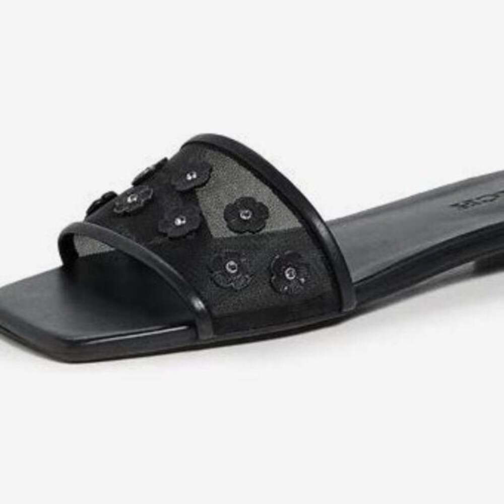 New with Box Coach Women's Tea Rose Flat Sandals Size 5.5
